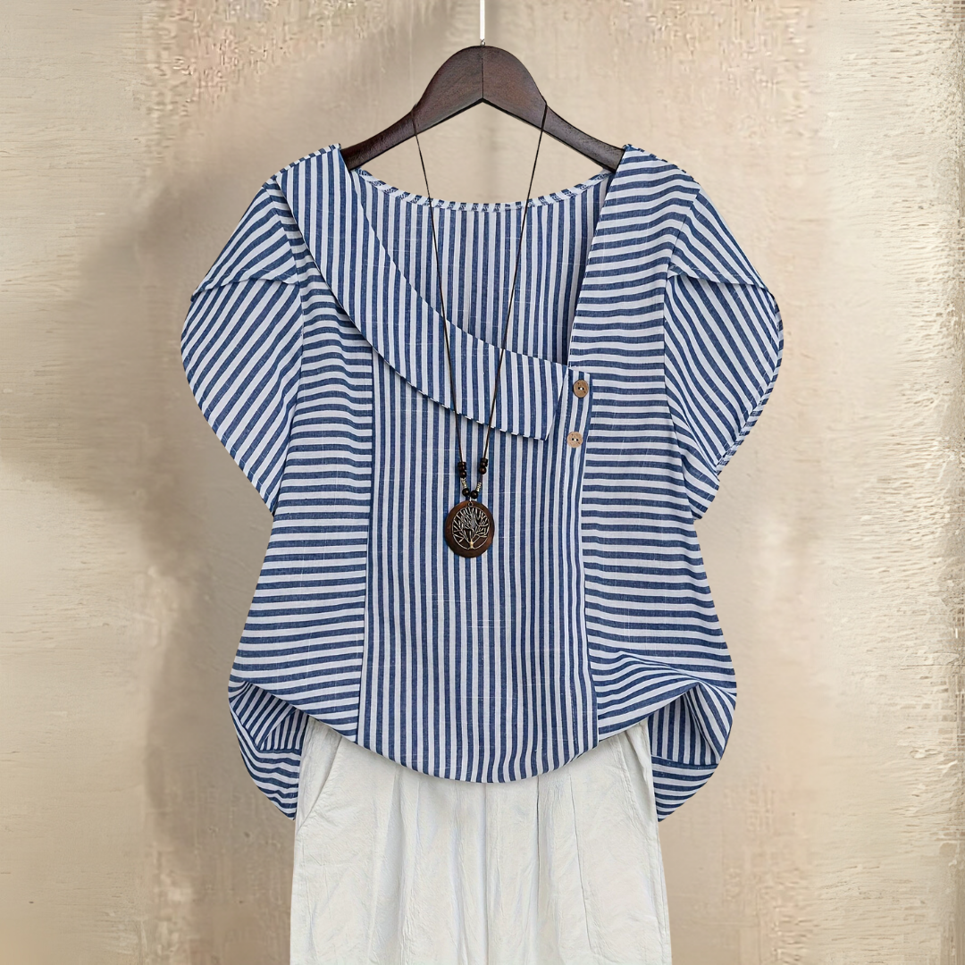 エレガントなチェック柄ブラウス