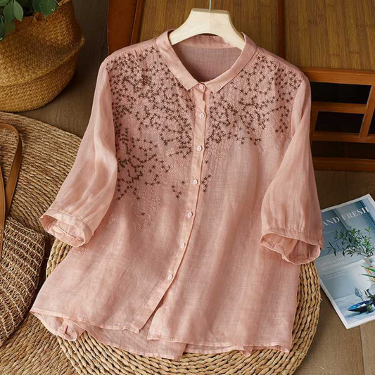 刺繍入り無地半袖ブラウス