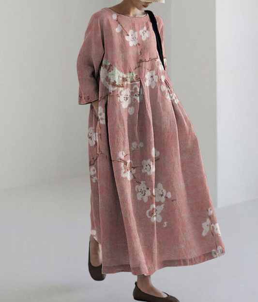 ダークベージュのリーフ柄ラウンドネックドレス