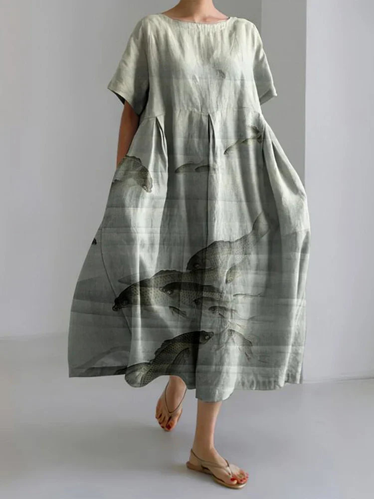 オフホワイトの魚柄ワイドドレス