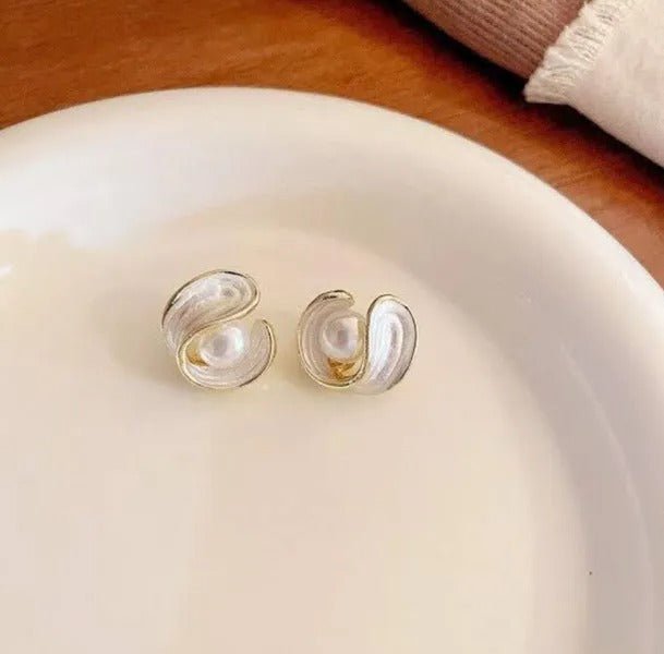 Liorie™ - Pearl Spiral Earrings