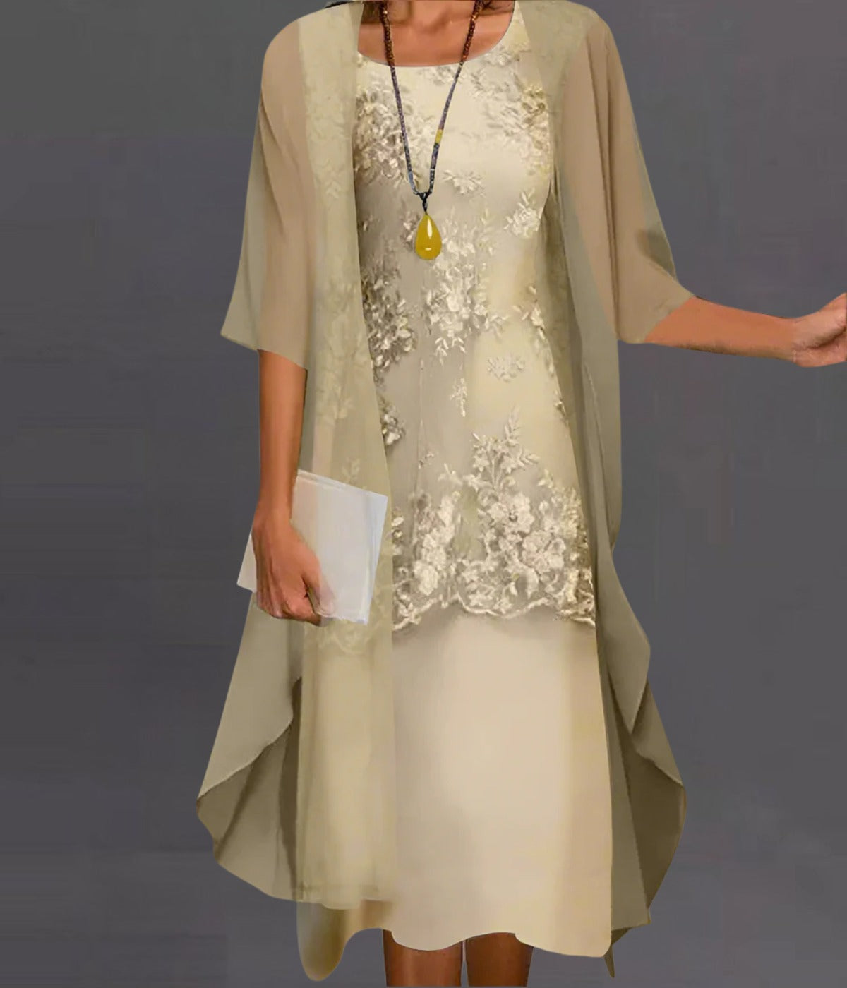 エレガントなミッドスリーブのフローリードレス