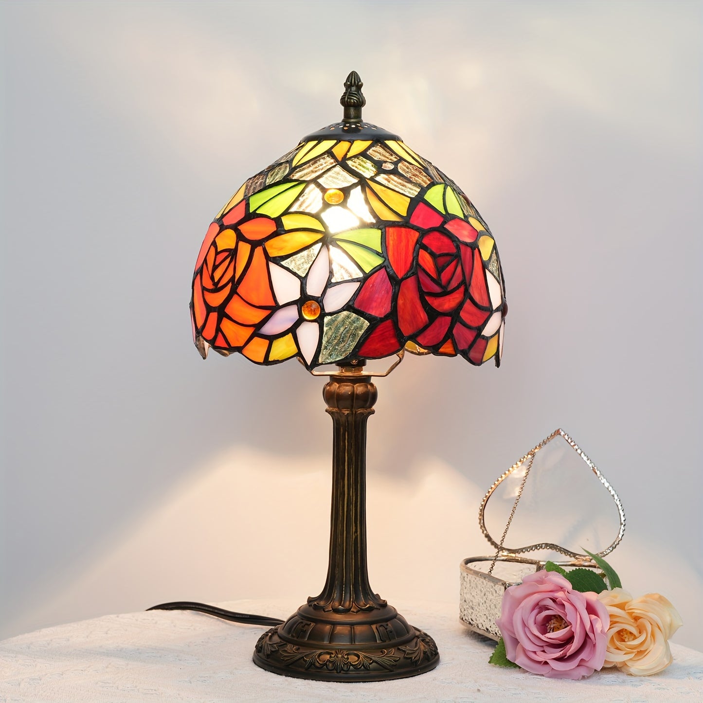 8インチステンドグラス テーブルランプ、暖かい光、リビング・寝室・デスク用、欧州レトロスタイル、ギフト向け