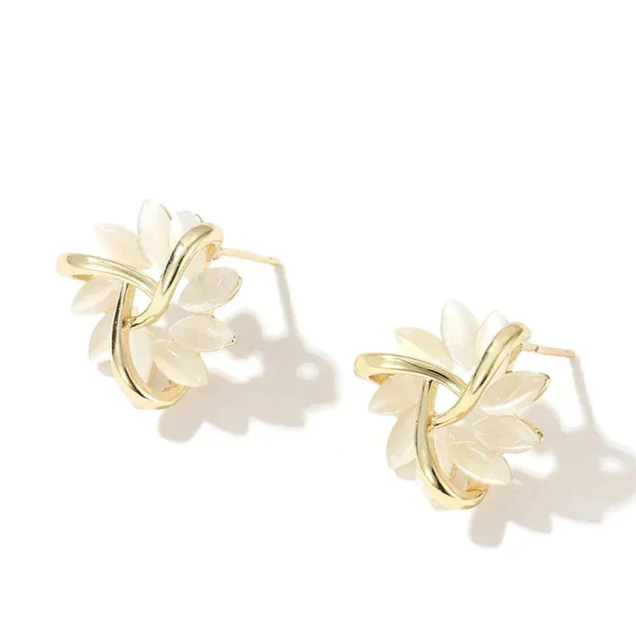 オパリン | オパールペタルスタッドイヤリング