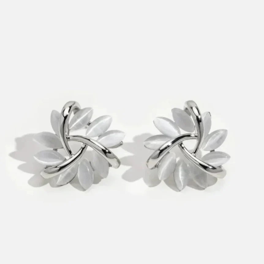 オパリン | オパールペタルスタッドイヤリング